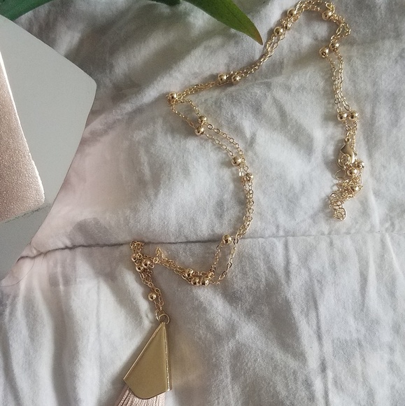 THE LANEY GOLD LIGHT BROWN TASSLE NECKLACE - Picture 3 of 6